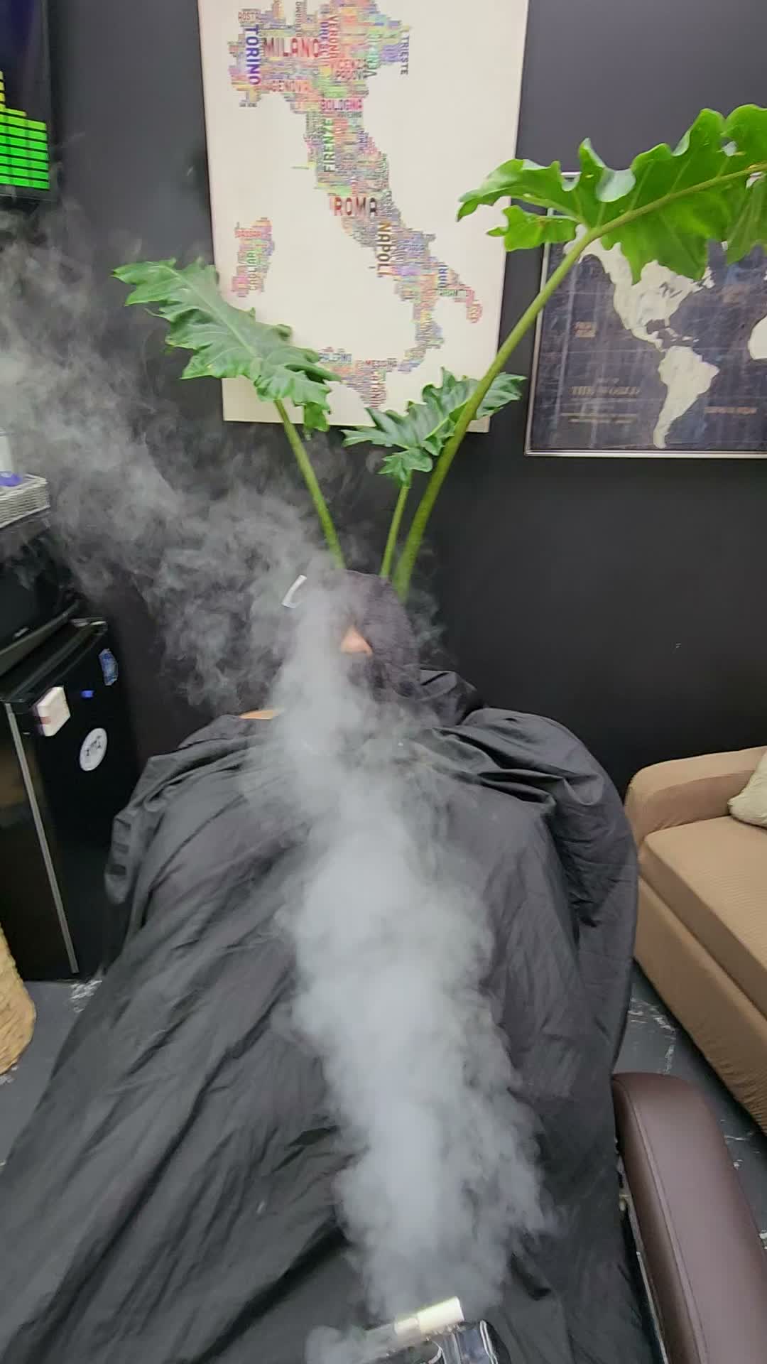 Uppercuts - facial steam treatment